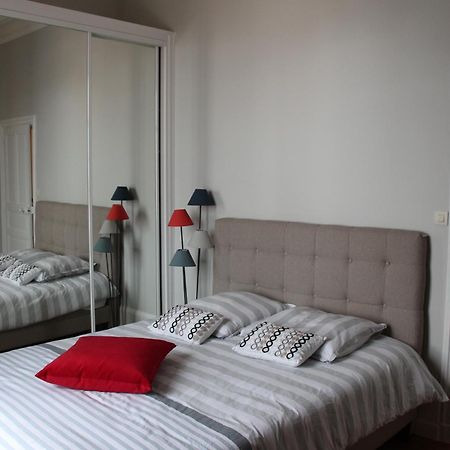 appartement entièrement rénové de 100 M2 à 2 pas de la plage Les Sables-dʼOlonne Exterior foto