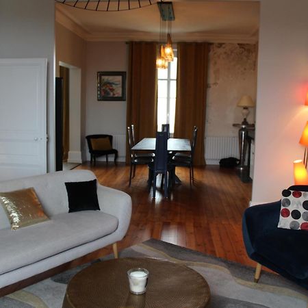 appartement entièrement rénové de 100 M2 à 2 pas de la plage Les Sables-dʼOlonne Exterior foto