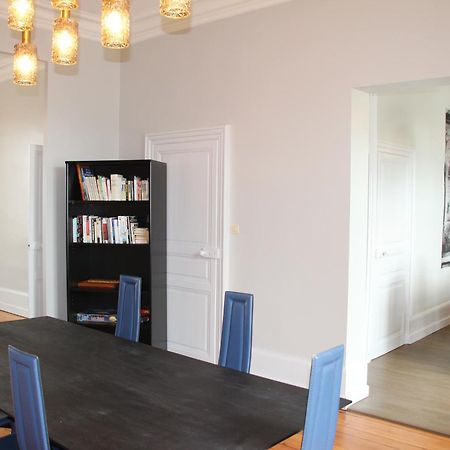 appartement entièrement rénové de 100 M2 à 2 pas de la plage Les Sables-dʼOlonne Exterior foto