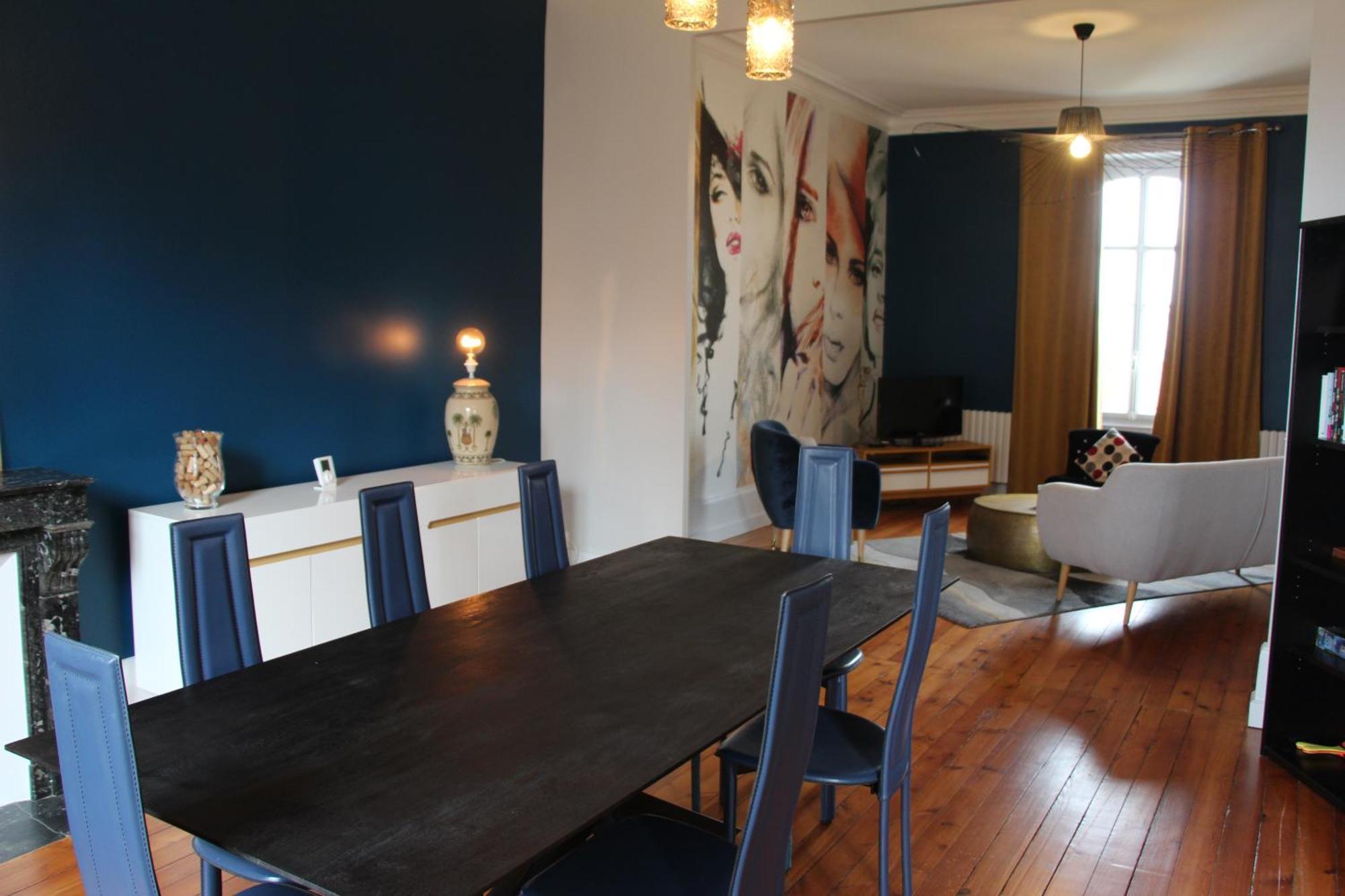 appartement entièrement rénové de 100 M2 à 2 pas de la plage Les Sables-dʼOlonne Exterior foto